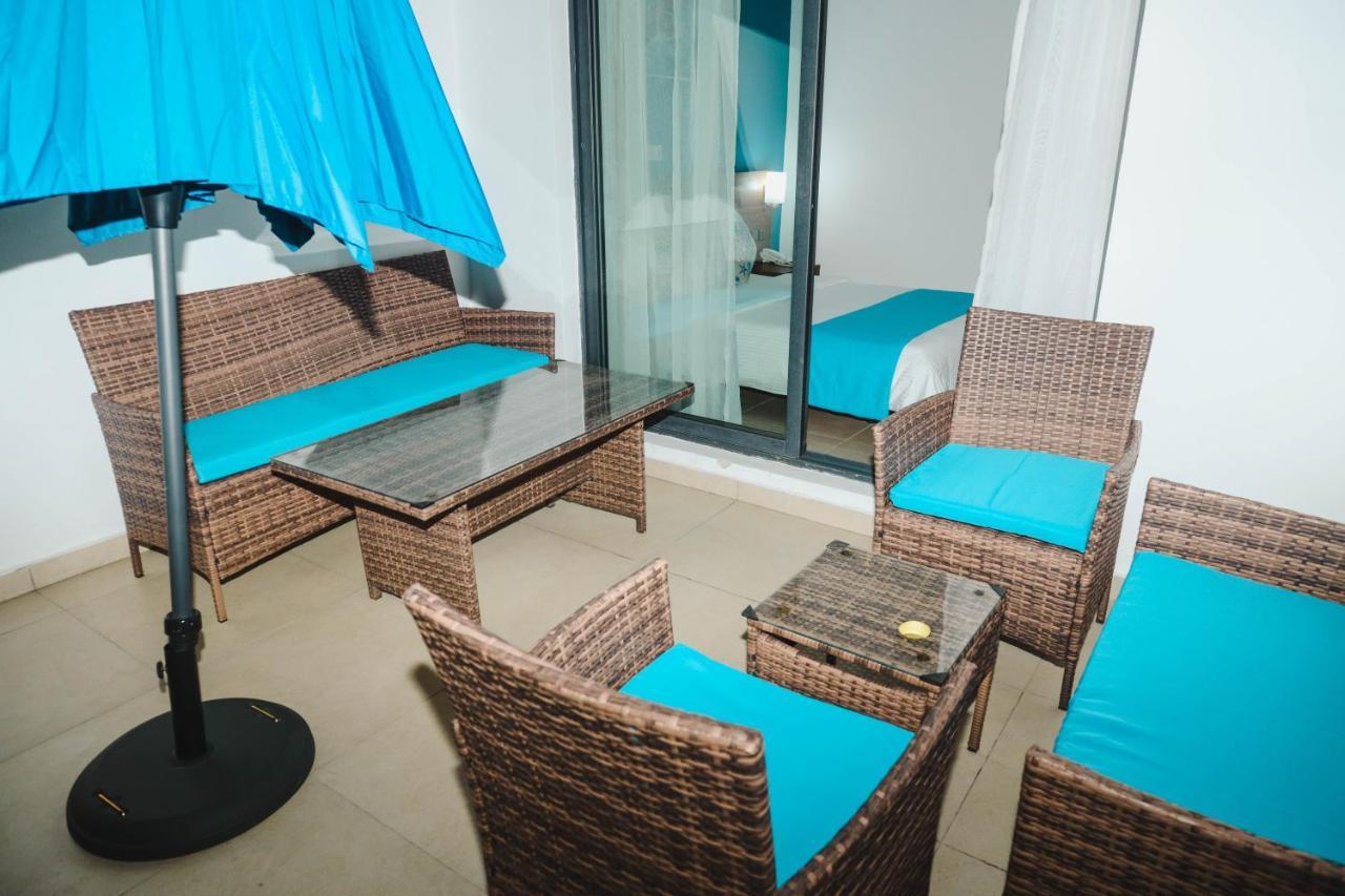 Robert'S Hotel Abidjan Buitenkant foto
