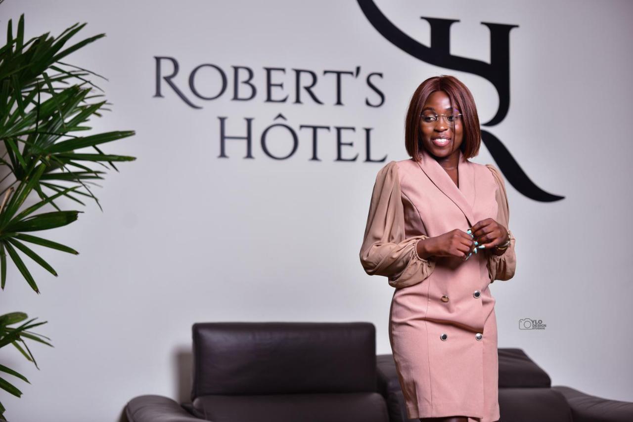 Robert'S Hotel Abidjan Buitenkant foto