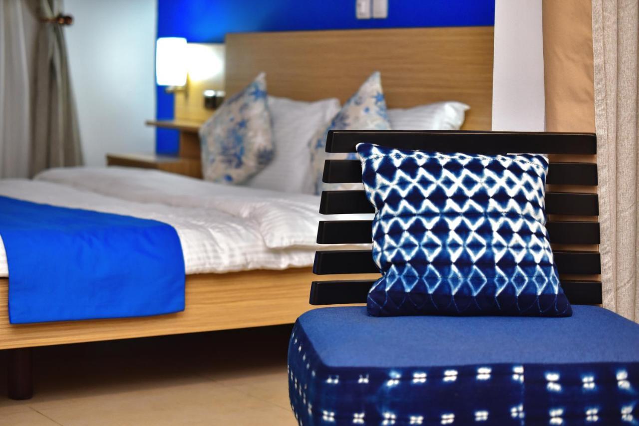 Robert'S Hotel Abidjan Buitenkant foto
